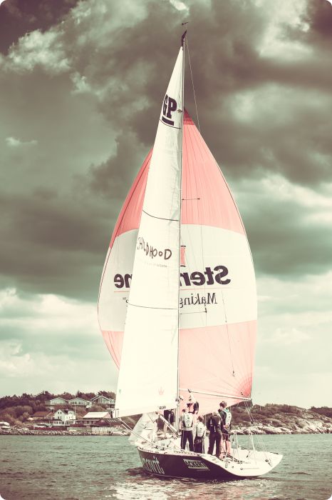 Student Sailing