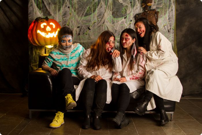 Studio Halloweenkalaset