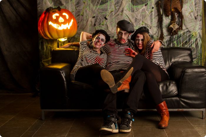 Studio Halloweenkalaset