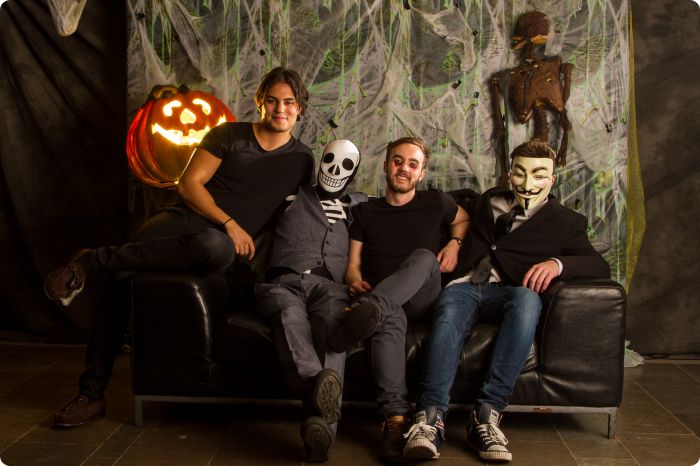 Studio Halloweenkalaset