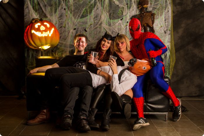 Studio Halloweenkalaset