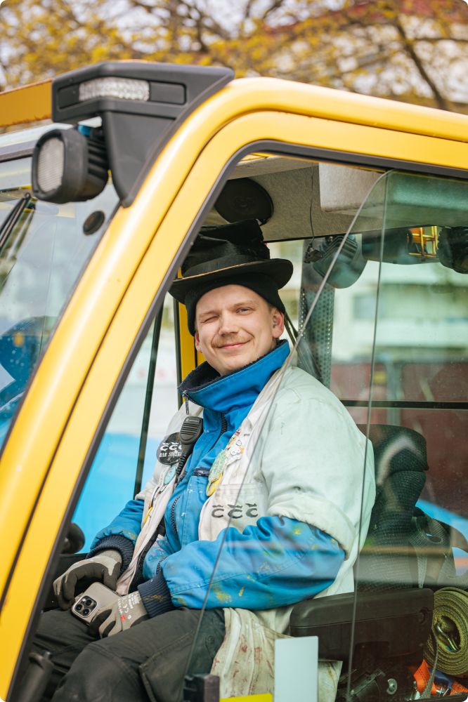Byggplatsen Dag 1