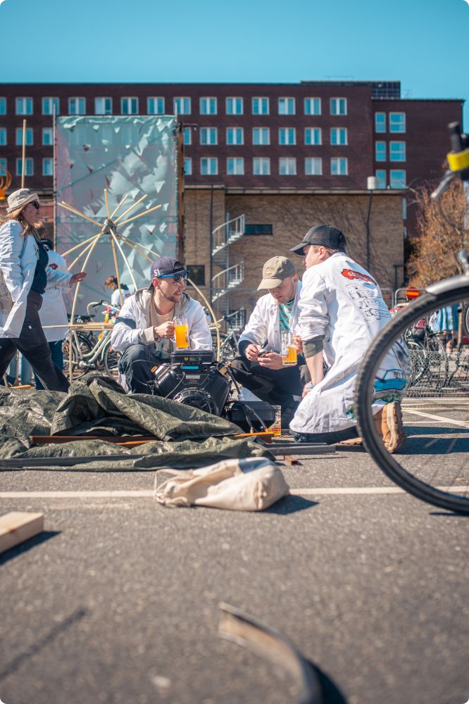 Byggplatsen Dag 2