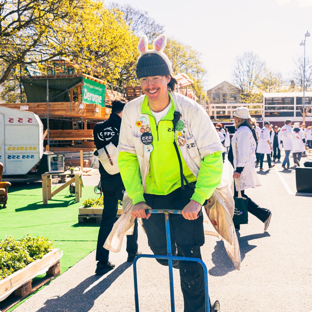 Byggplatsen Dag 2
