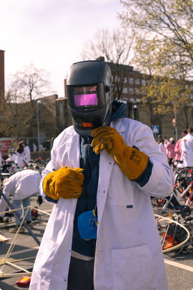 Byggplatsen Dag 2
