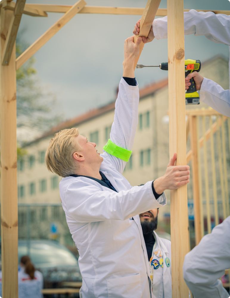 Byggplatsen Dag 5