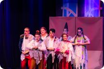 Spexetföreställning Gauss & Kalas