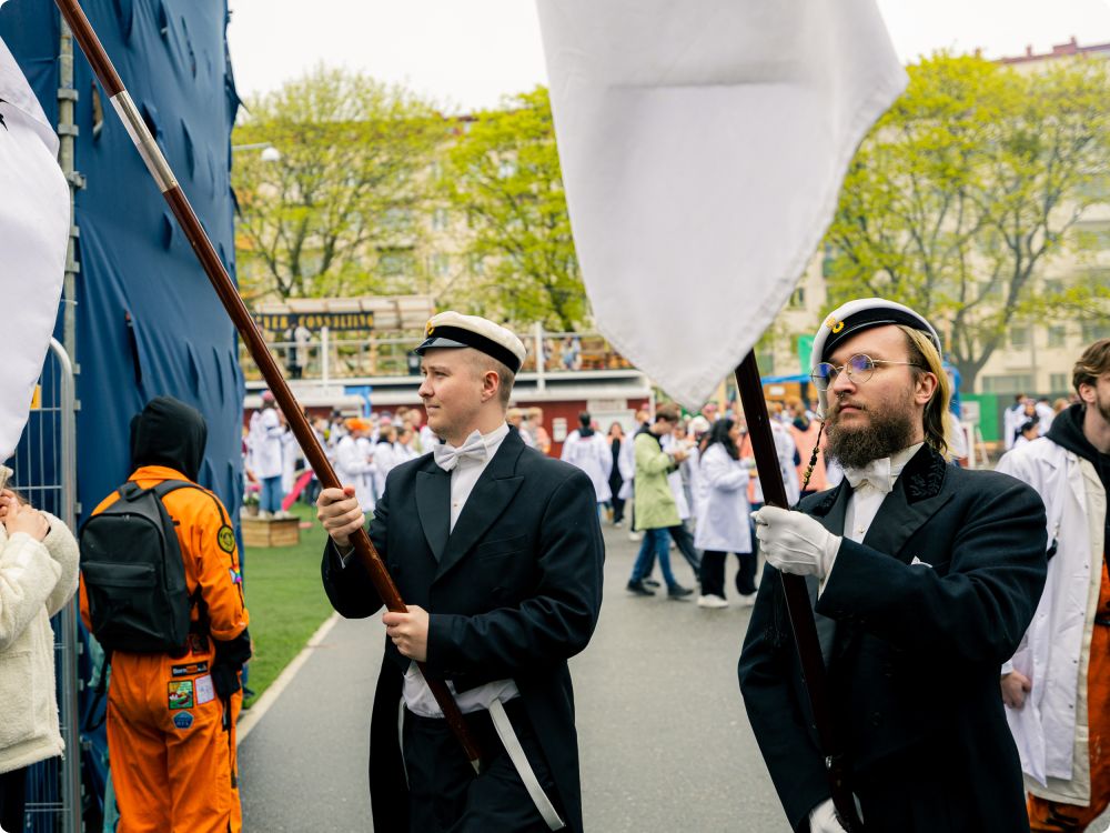 Byggplatsen Dag 1