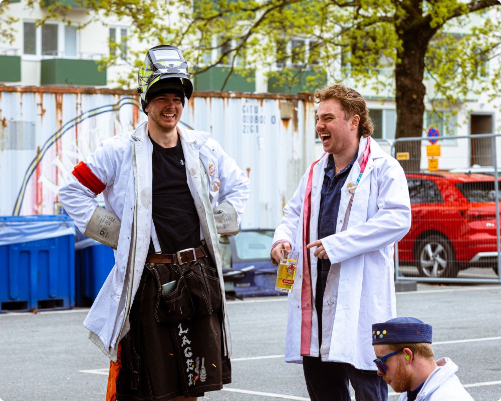 Byggplatsen Dag 2