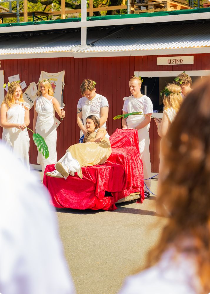 Byggplatsen Dag 5