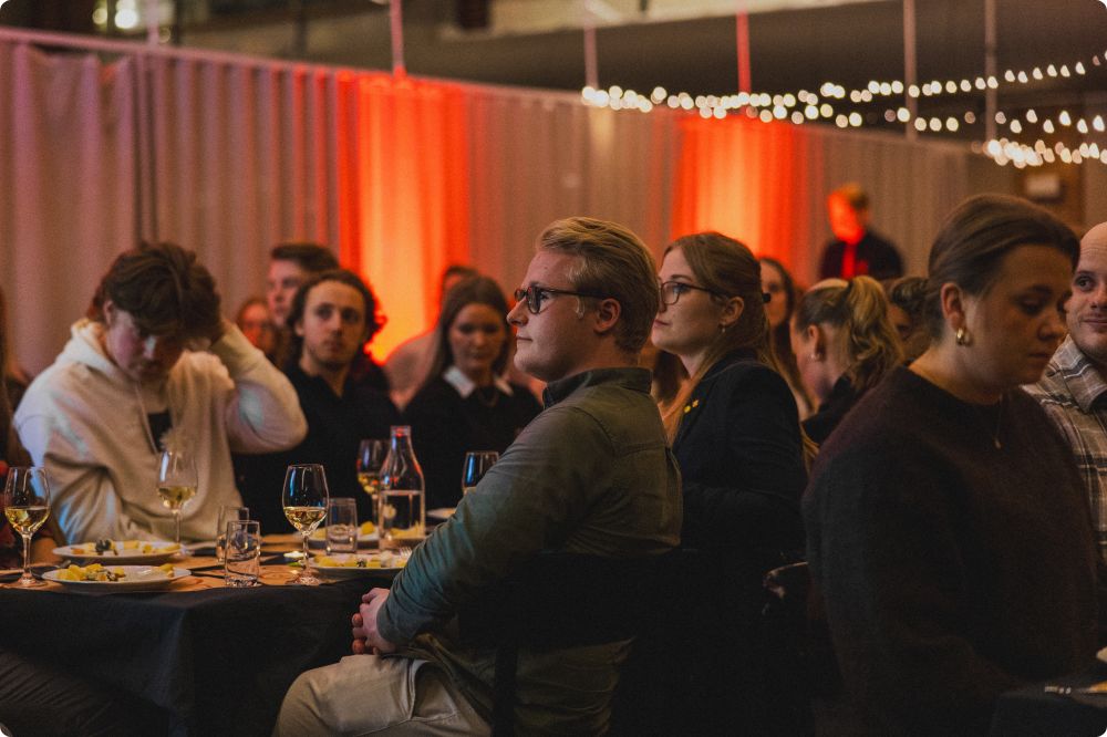 PU ost & vinprovning